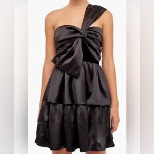 One-Shoulder Black Tiered Satin Dress with Knot Detail